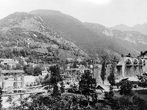 Začetki gradnje viadukta Idrijca maja 1904 Začetki gradnje viadukta Idrijca maja 1904