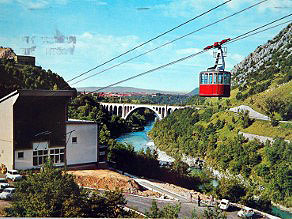 Vzpenjača do romarskega središča na Sveti Gori Vzpenjača do romarskega središča na Sveti Gori
