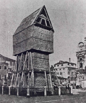 Celovita zaščita Colleonijevega spomenika v Benetkah. Vir: A. Moschetti. Celovita zaščita Colleonijevega spomenika v Benetkah. Vir: A. Moschetti.