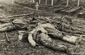 Loče pri Tolminu, avstro-ogrsko vojaško pokopališče. Fotoarhiv Tolminski muzej. Loče pri Tolminu, avstro-ogrsko vojaško pokopališče. Fotoarhiv Tolminski muzej.