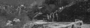 Pot iz Javorce na položaje na Slemenu, 20. 5. 1916. Zbirka Aigner, Tolminski muzej. Pot iz Javorce na položaje na Slemenu, 20. 5. 1916. Zbirka Aigner, Tolminski muzej.