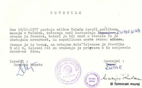 Die Glocke aus der Kirche in Javorca wurde 1977 vorübergehend ausgebaut und dem Museum Tolmin zur Aufbewahrung übergeben. Archiv Tolminski muzej. Die Glocke aus der Kirche in Javorca wurde 1977 vorübergehend ausgebaut und dem Museum Tolmin zur Aufbewahrung übergeben. Archiv Tolminski muzej.